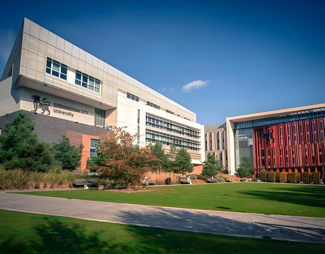 西北应用科学与艺术大学